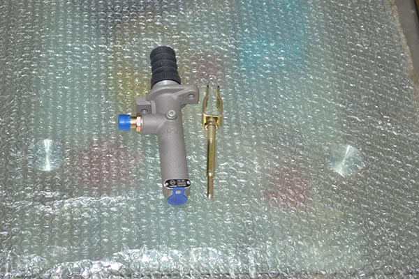 网址你懂得壓路機離合器主缸